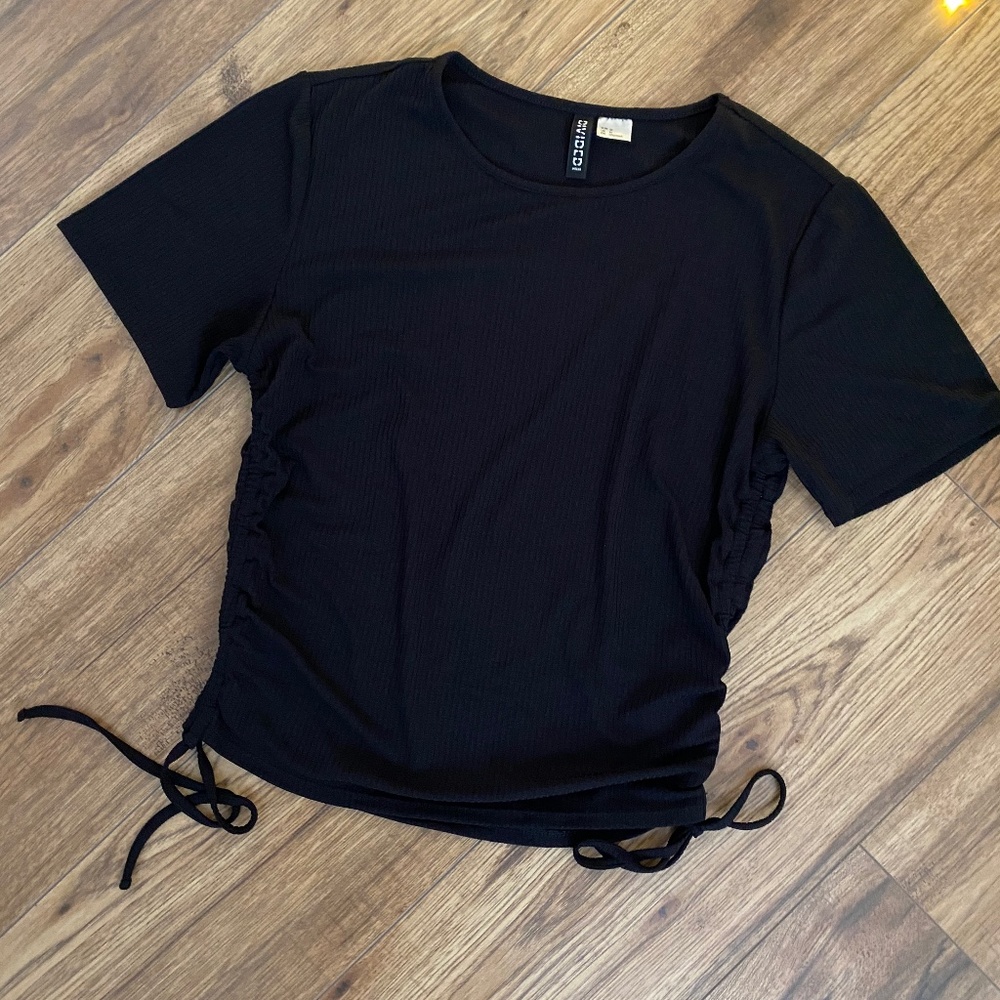 Black croptop
